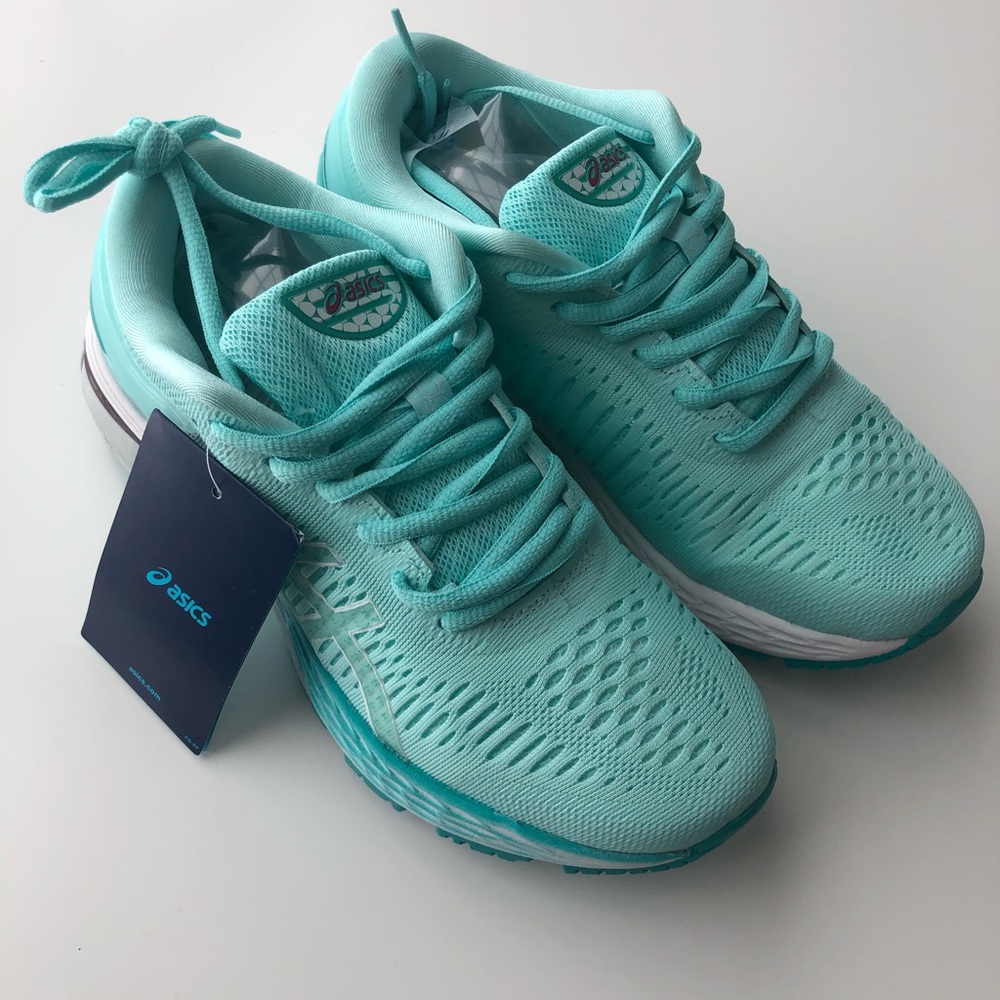 NWT - ASICS Gel-contend women’s running shoe